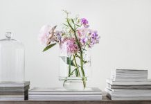 تصویر شاخص تزیین خانه با گل مصنوعی