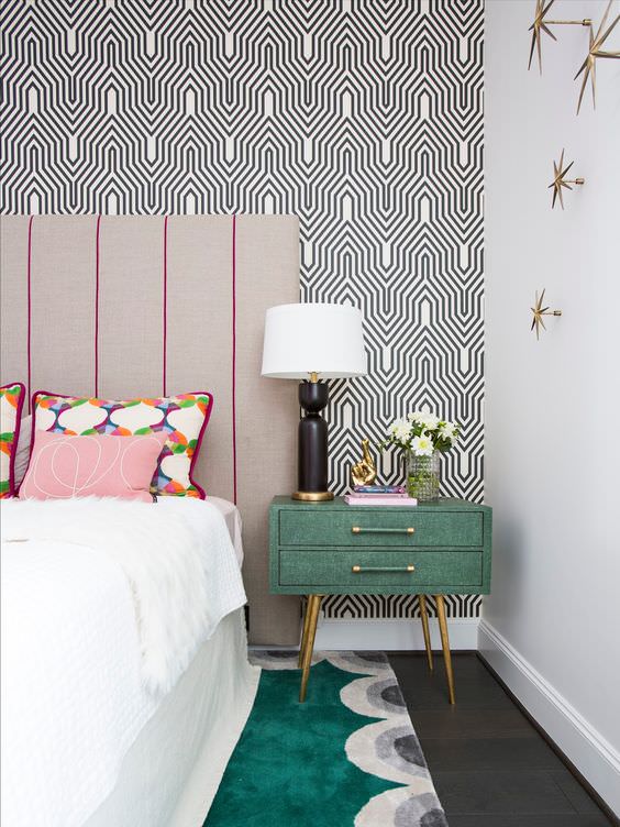 کاغذ دیواری با طرح ریز برای اتاق خواب