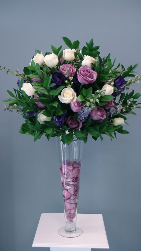 تزئین گلدان شیشه ای با گل مصنوعی و صدف