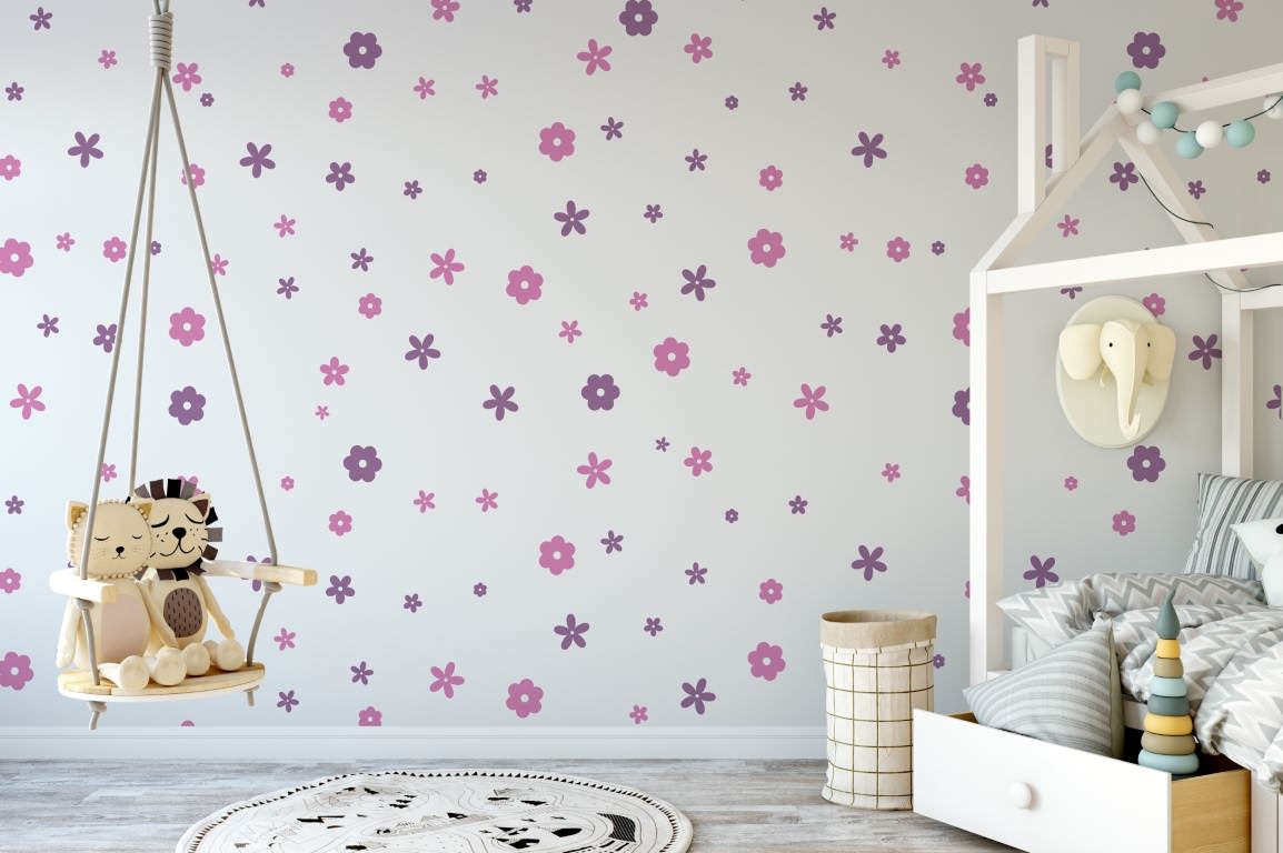 تزیین دیوار اتاق کودک با استیکرهای طرح گل های بنفش