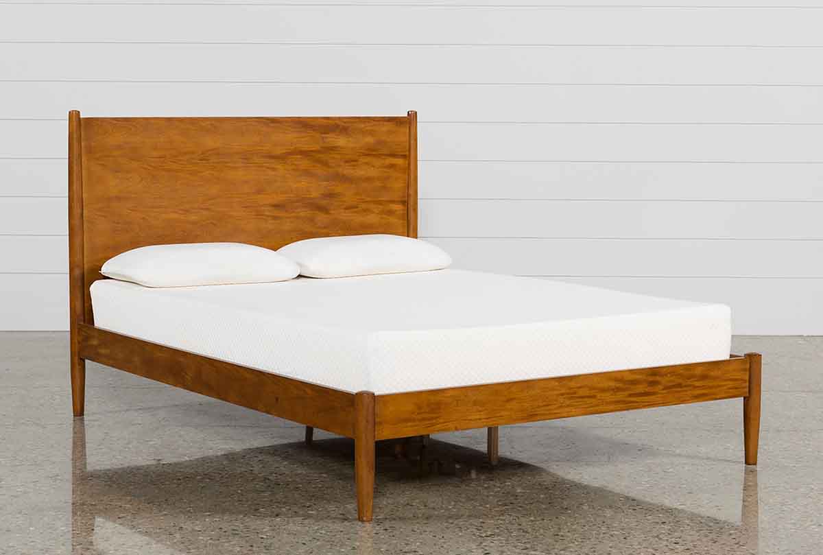 تخت خواب دو نفره ساخته شده از چوب گیلاس