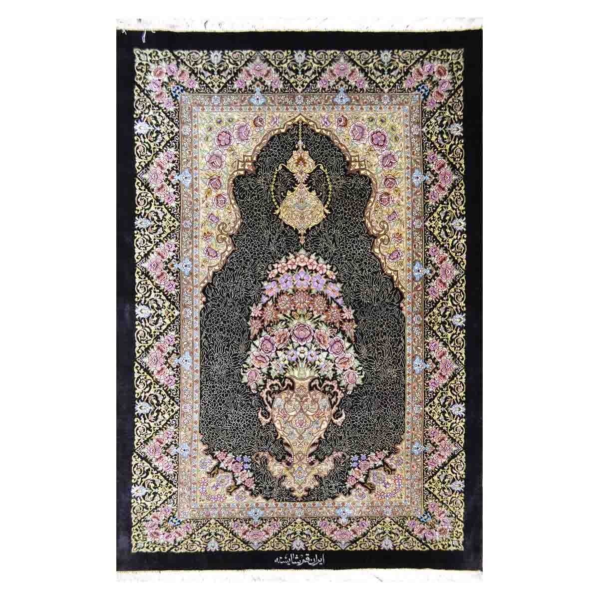 طرح فرش ایرانی گلدانی زمینه مشکی