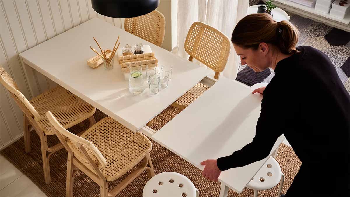 میز ناهار خوری جدید تبدیلی سفید با صندلی های حصیری
